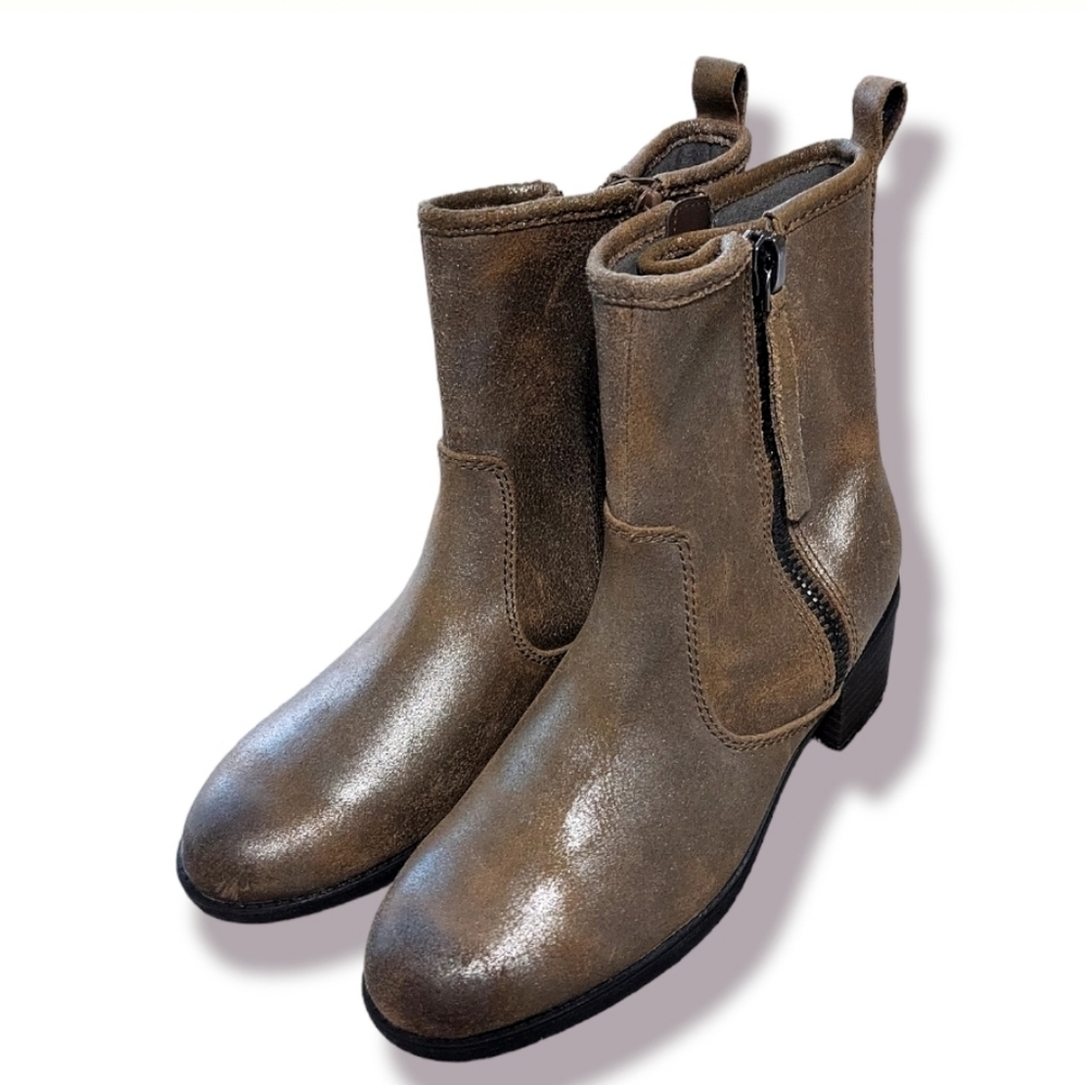 Clarks boots